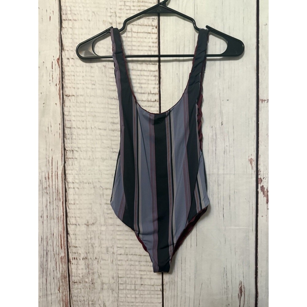 San Lorenzo One Piece Side Slit Swimsuit Bathing Suit Striped Size Medium